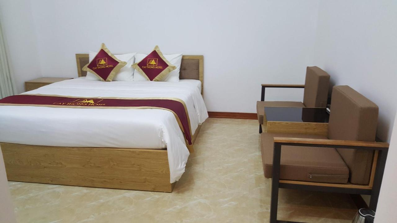 Khách Sạn Cây Thông Tam Ðảo Exterior foto