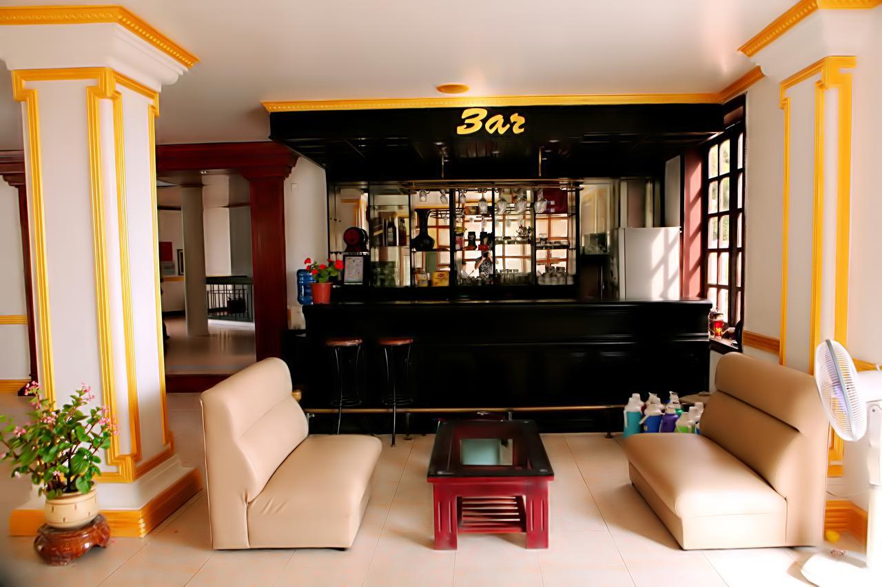 Khách Sạn Cây Thông Tam Ðảo Exterior foto